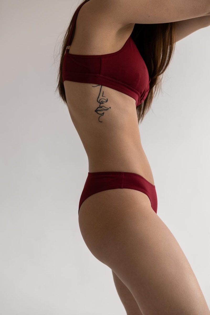 Carla Bordo underwear set with slips